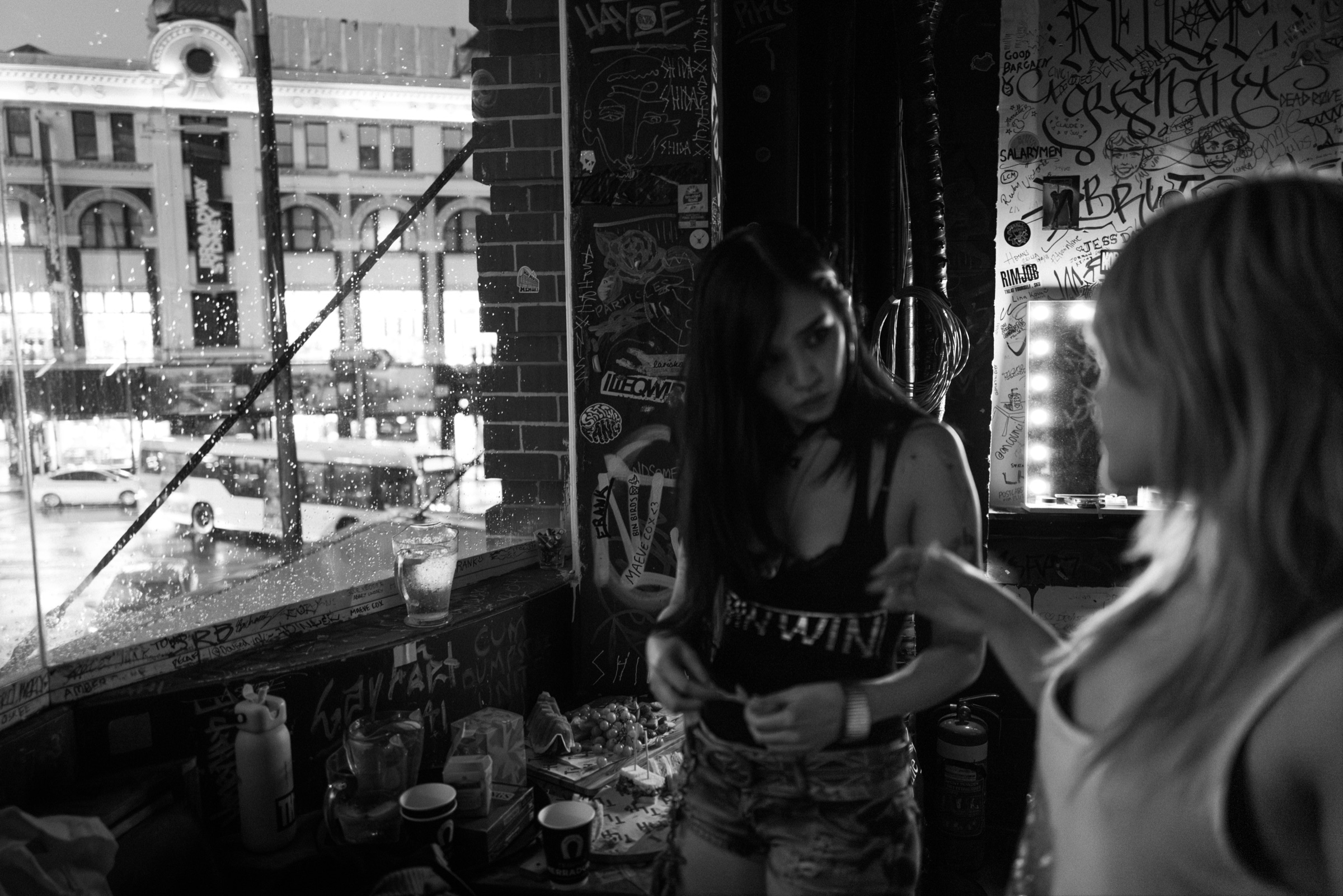 Cat & Calmell - Backstage 3